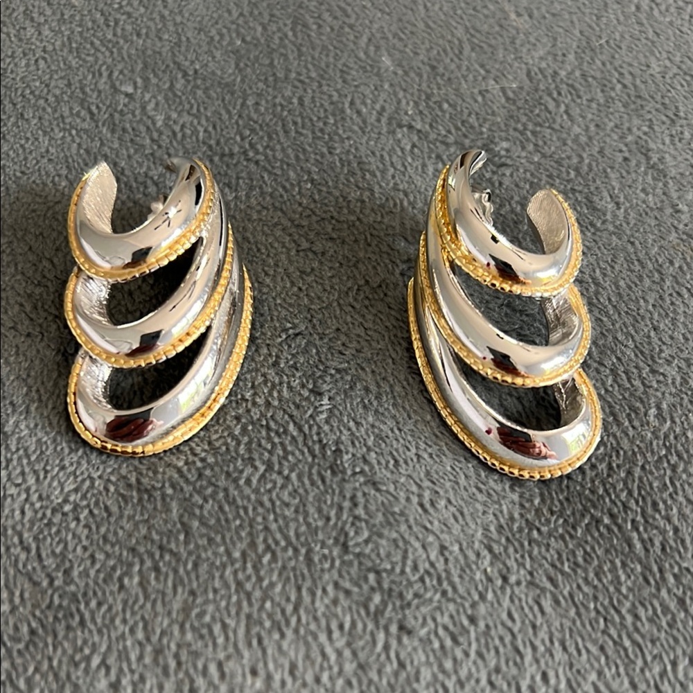 Vintage two tone earrings